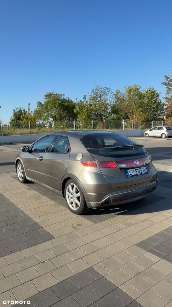 Honda Civic 1.8 Comfort - 4