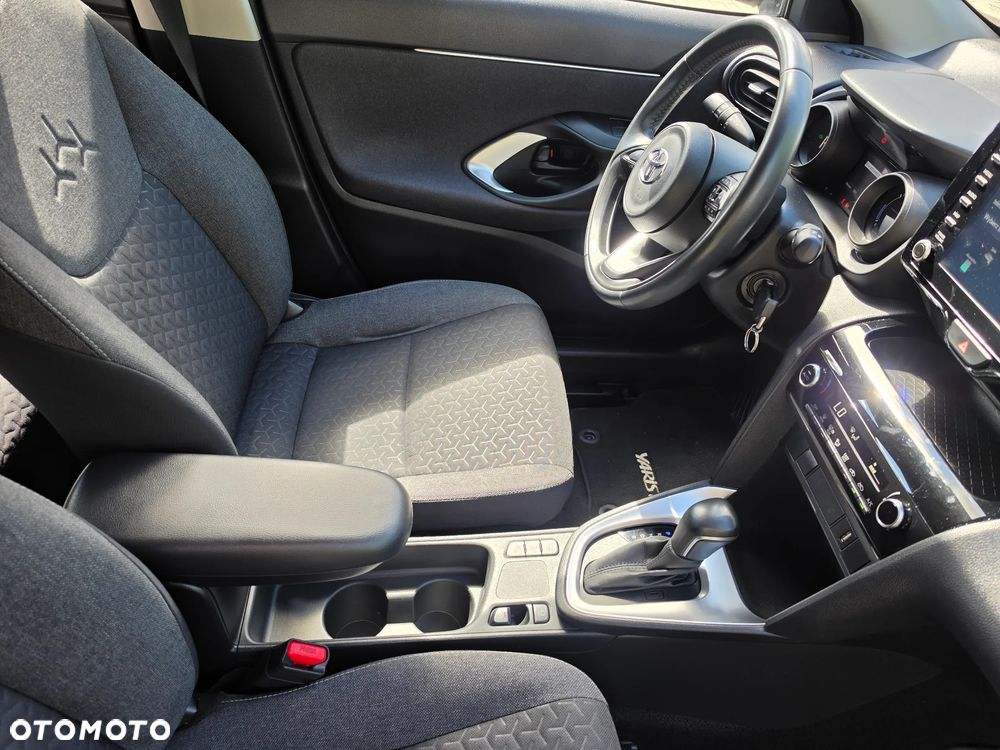 Toyota Yaris Cross Hybrid 1.5 Comfort - 16