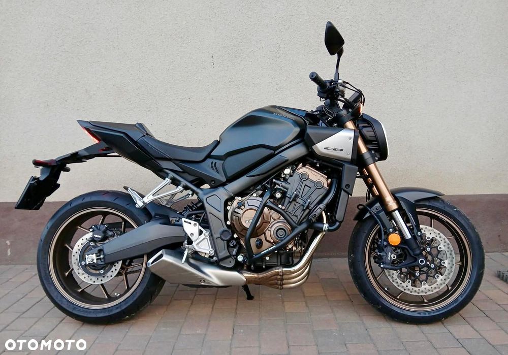 Honda CB - 11