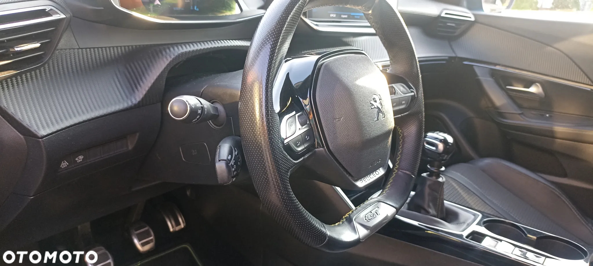 Peugeot 2008 PureTech 130 GT Pack - 11