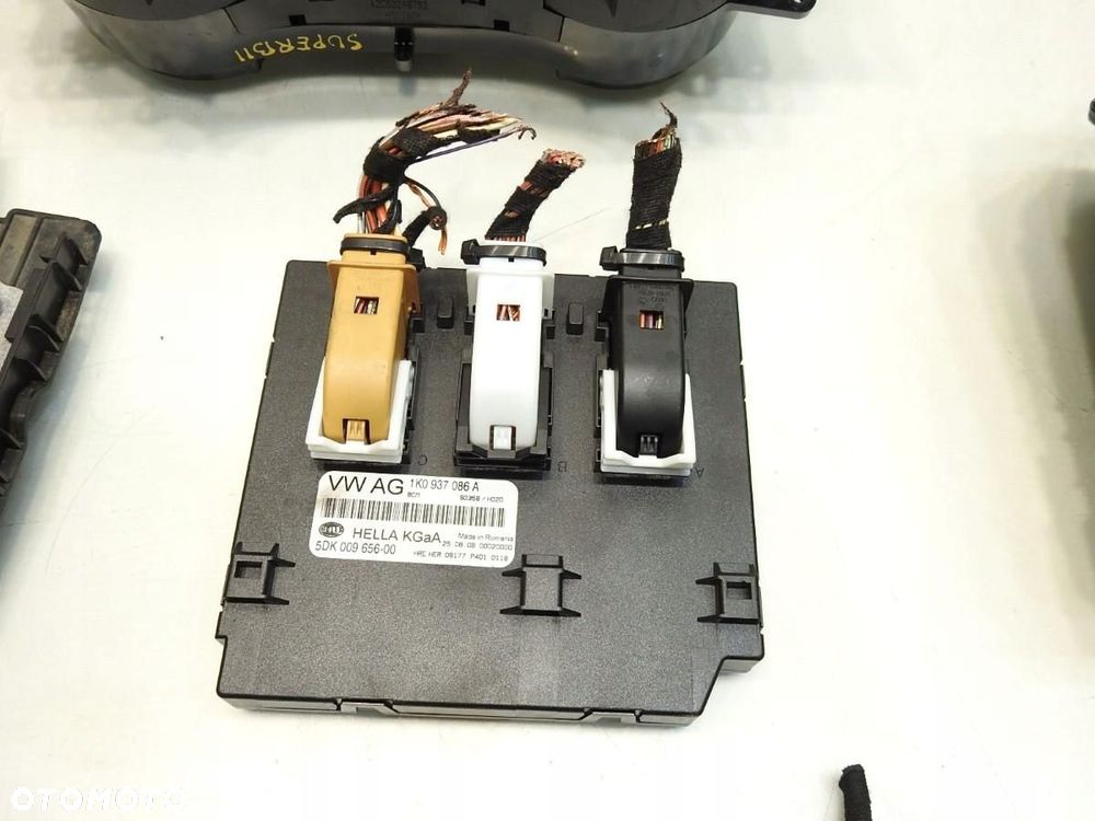 KOMPUTER ZESTAW IMMO SKODA SUPERB II 1.8 TSI 3T0907115 3T1920840B - 6