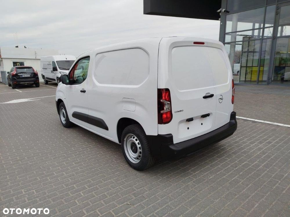 Opel COMBO - 9