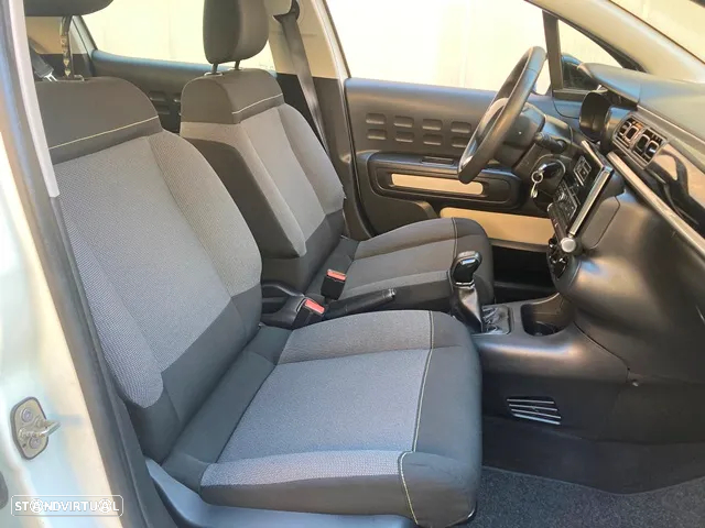 Citroën C3 1.2 PureTech Feel - 28