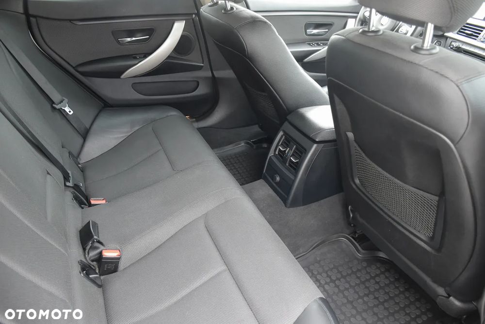 BMW Seria 4 420d Sport-Aut - 32