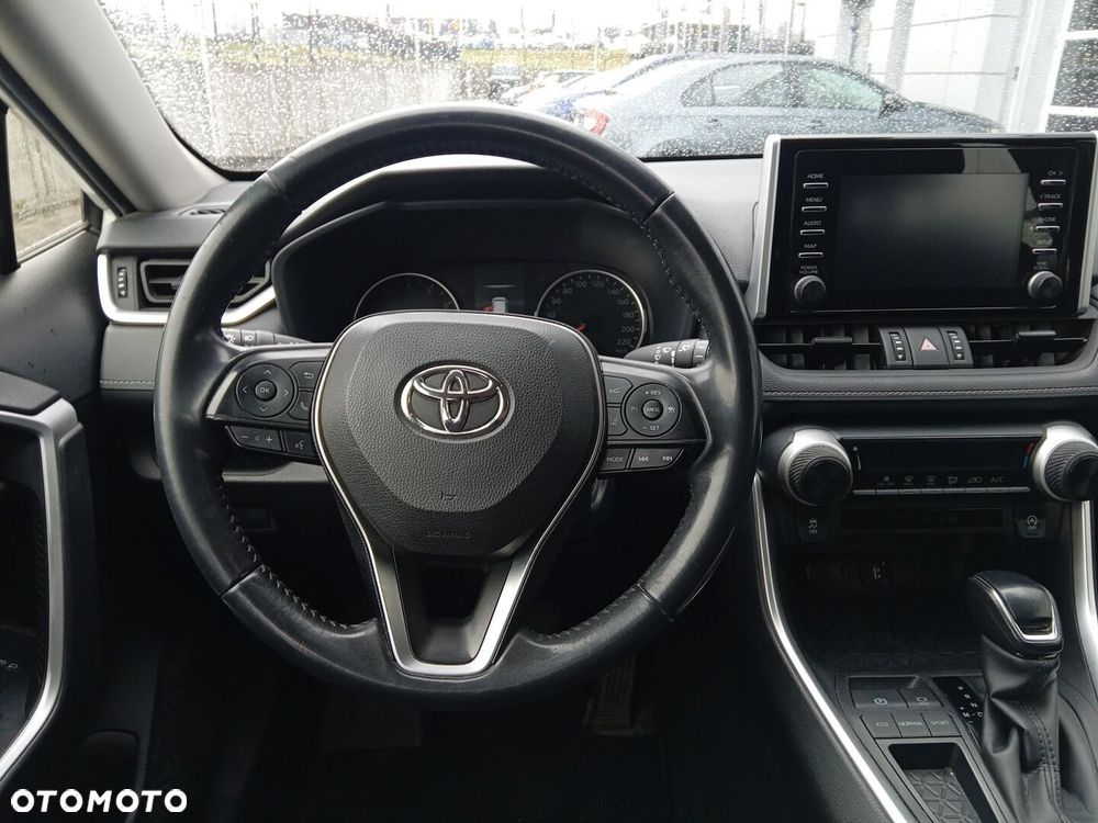 Toyota RAV4 - 16