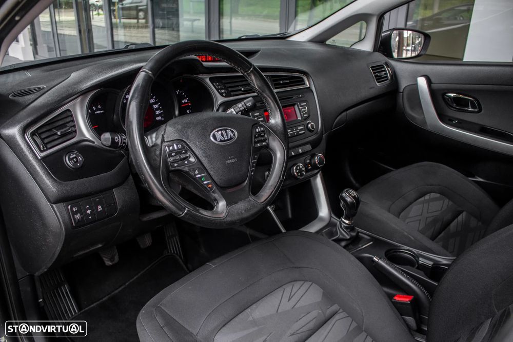 Kia Ceed SW 1.6 CRDi LX - 21