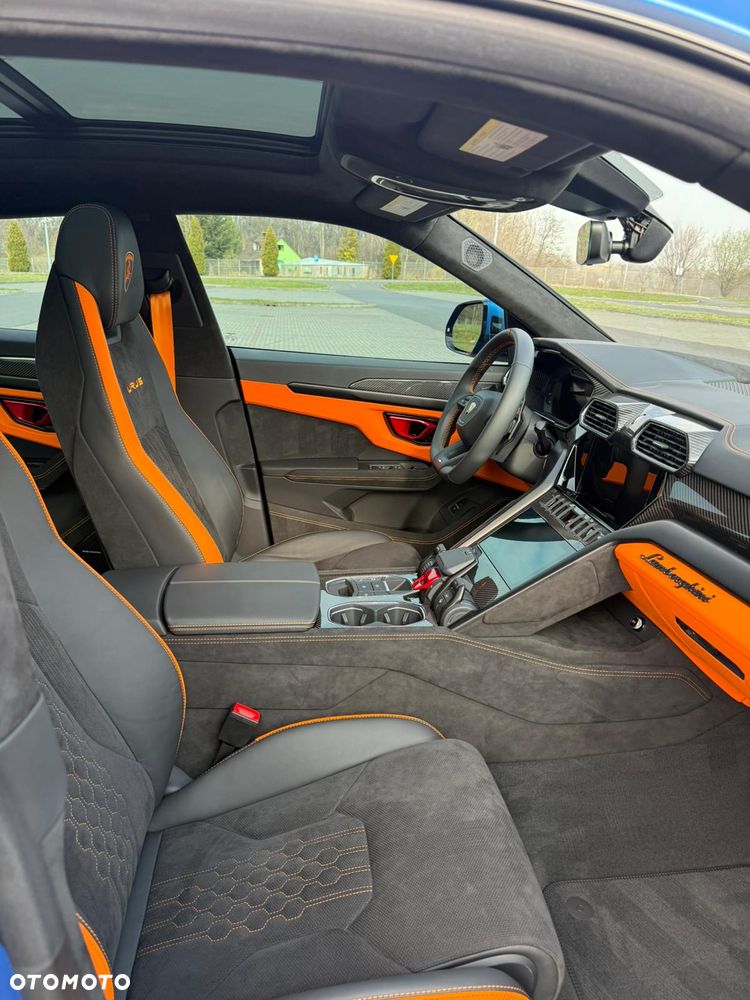 Lamborghini Urus - 8