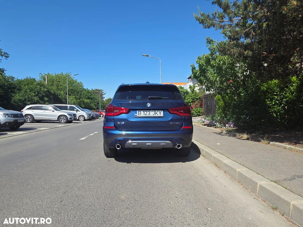 BMW X3 xDrive20d AT Luxury Line - 2