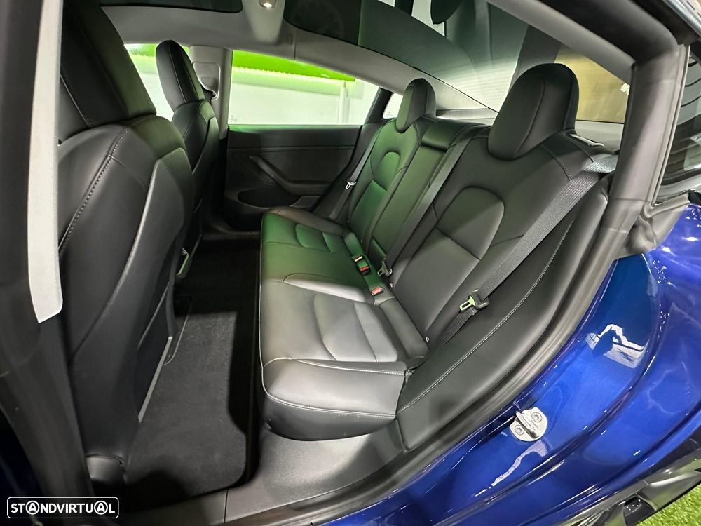 Tesla Model 3 Long Range Tração Traseira - 28