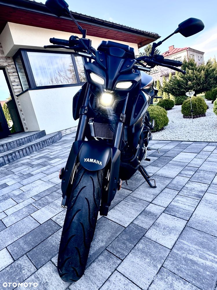 Yamaha MT - 4