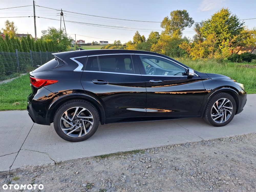 Infiniti Q30 2.2d Premium AWD 7DCT - 5