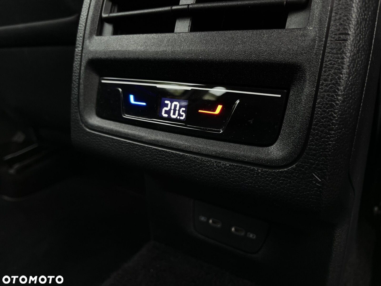 Volkswagen Golf VIII 2.0 TDI Style DSG - 22