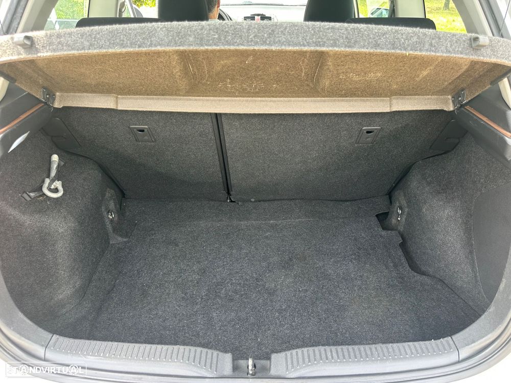 Toyota Auris 1.4 D-4D AC - 17