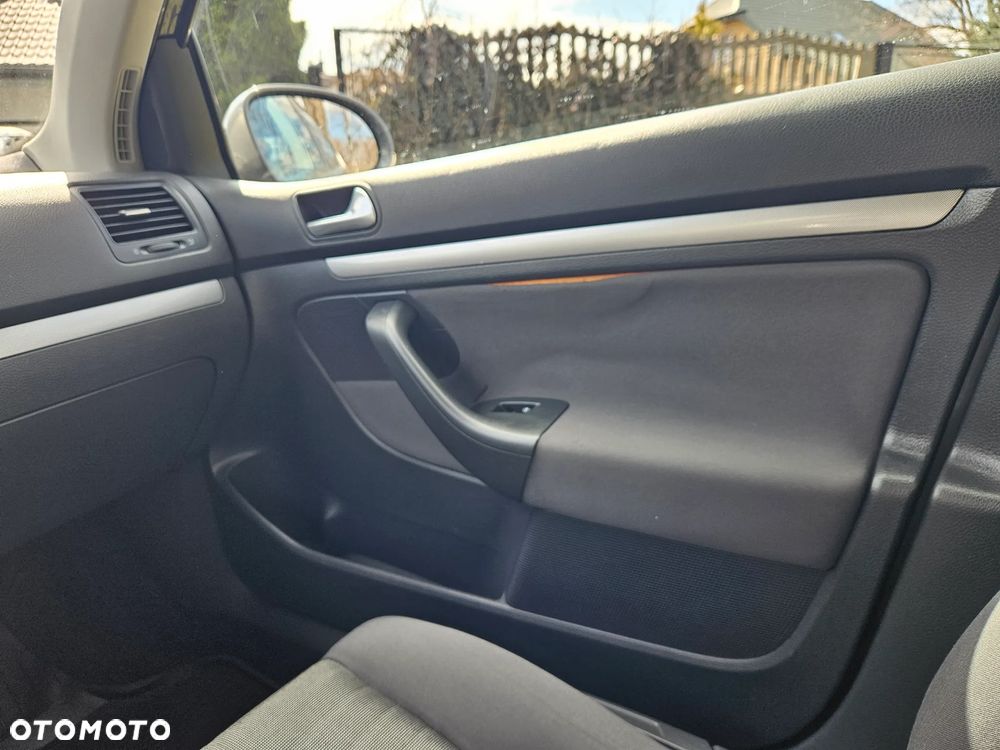 Volkswagen Golf 1.4 Comfortline - 15