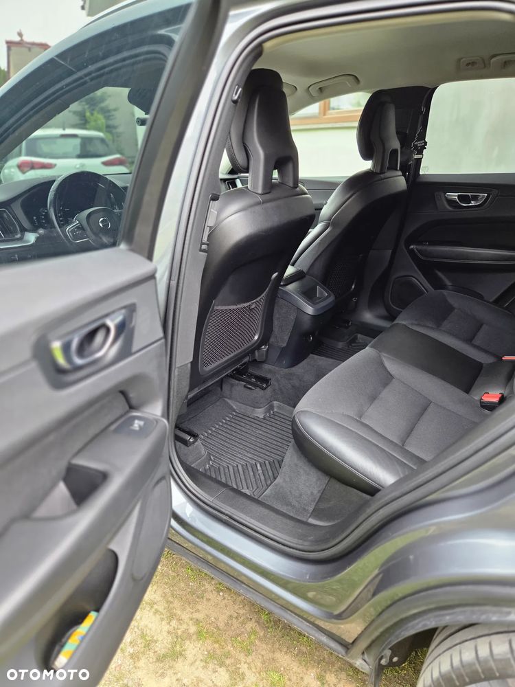 Volvo XC 60 D4 AWD Geartronic Momentum - 19