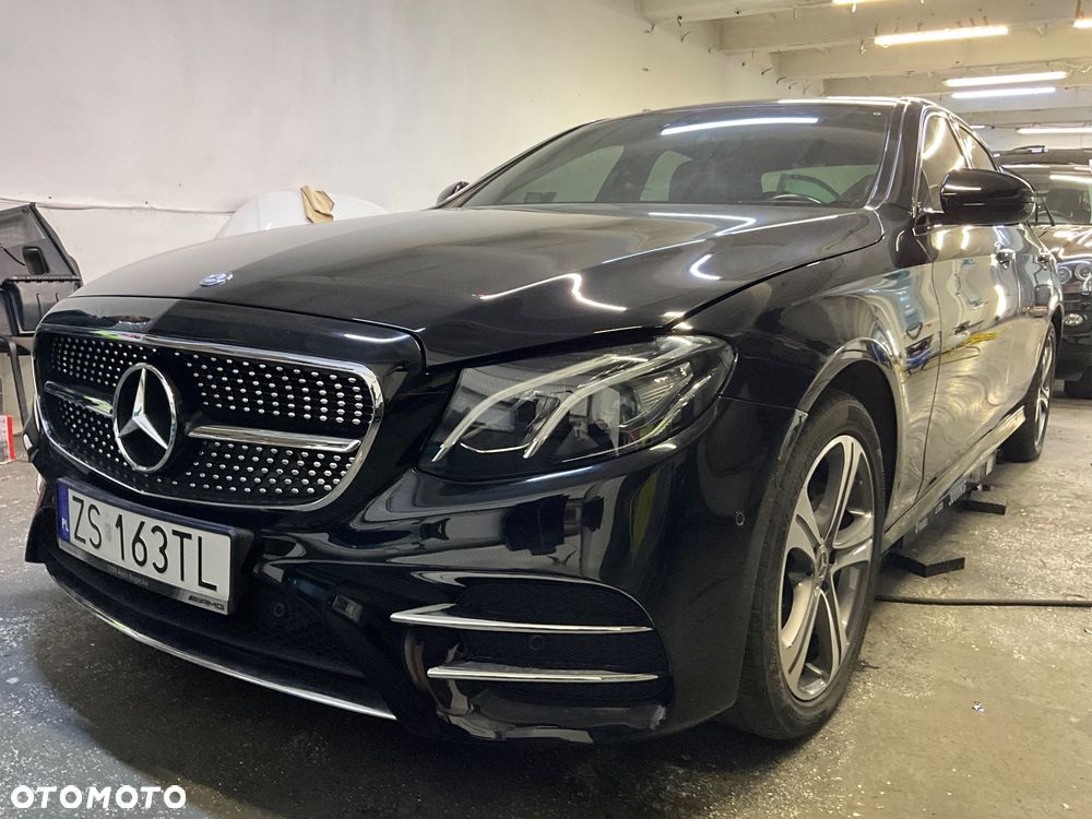 Mercedes-Benz Klasa E 300 9G-TRONIC - 12