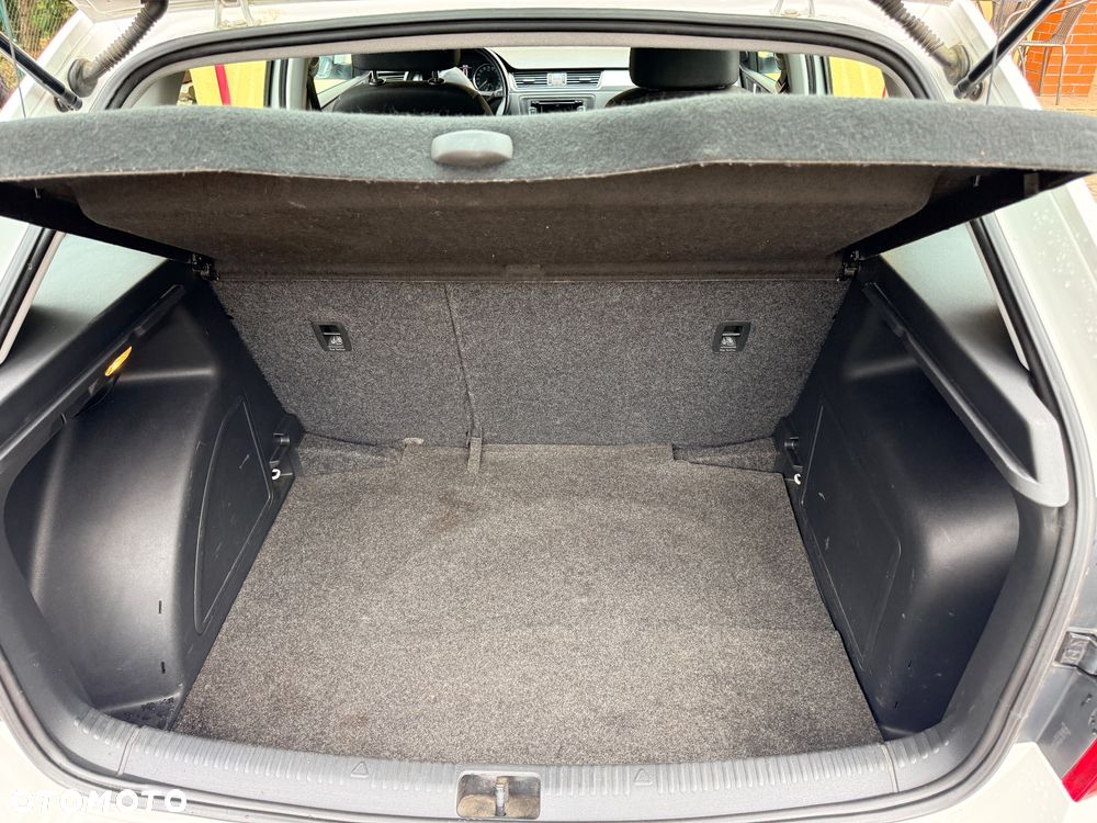Skoda RAPID 1.6 TDI DPF Edition - 6