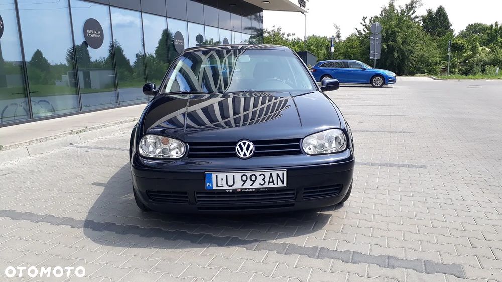 Volkswagen Golf - 4