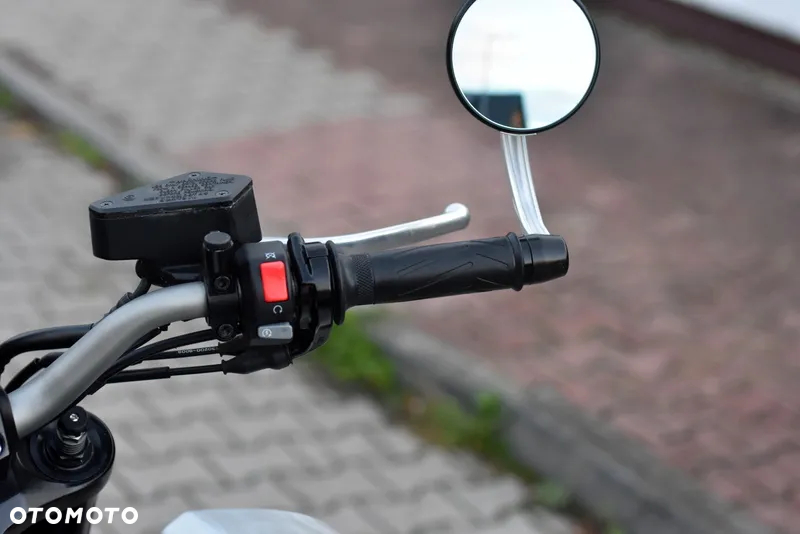 Yamaha V-MAX - 33