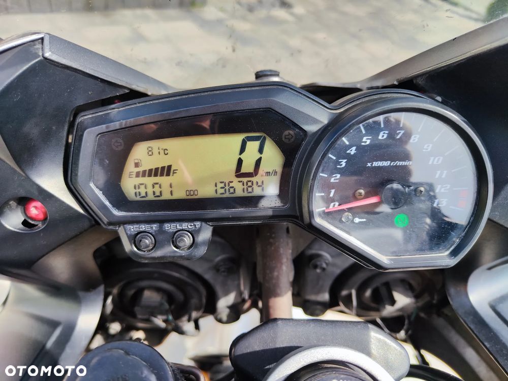 Yamaha FZS - 8