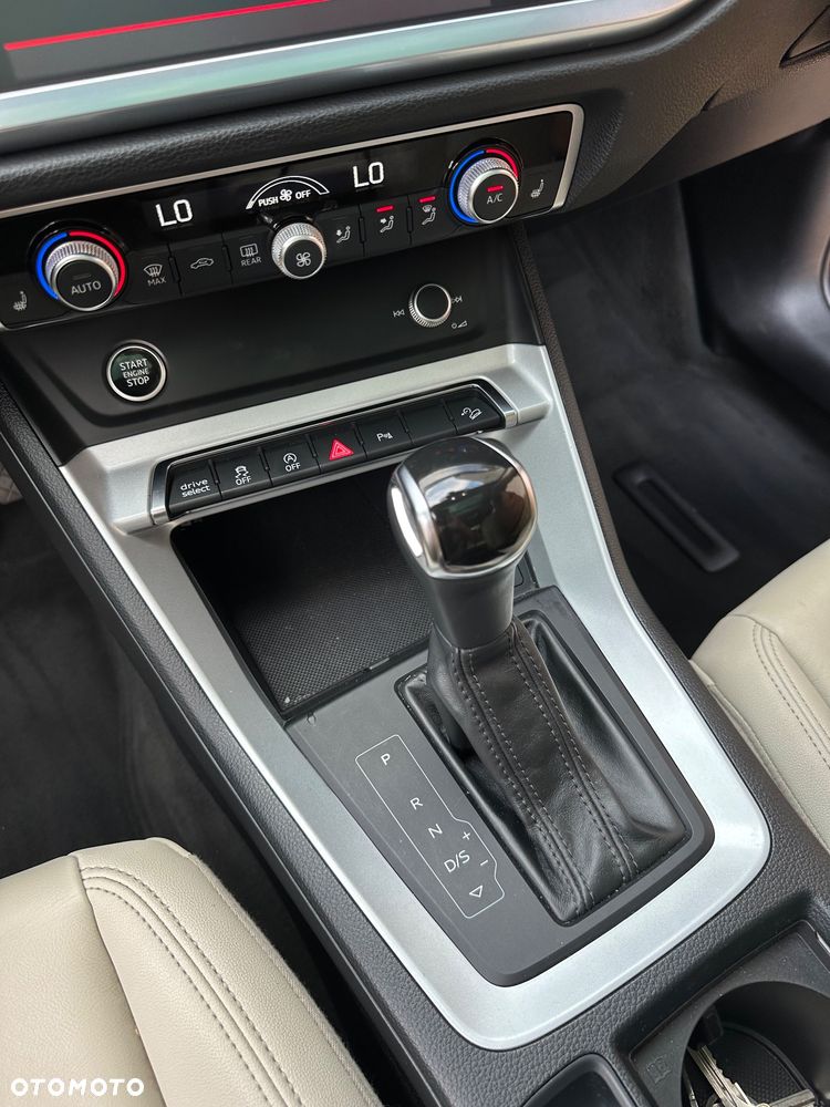 Audi Q3 45 TFSI Quattro S Line S tronic - 12