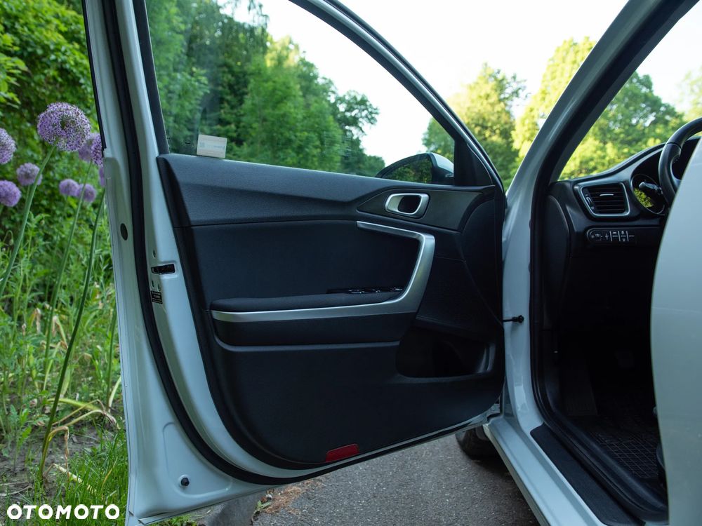 Kia Ceed 1.5 T-GDI M - 22