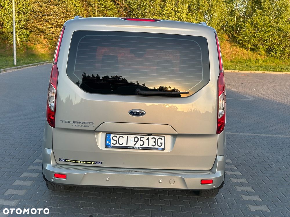 Ford Tourneo Connect 1.5 TDCi Titanium - 4