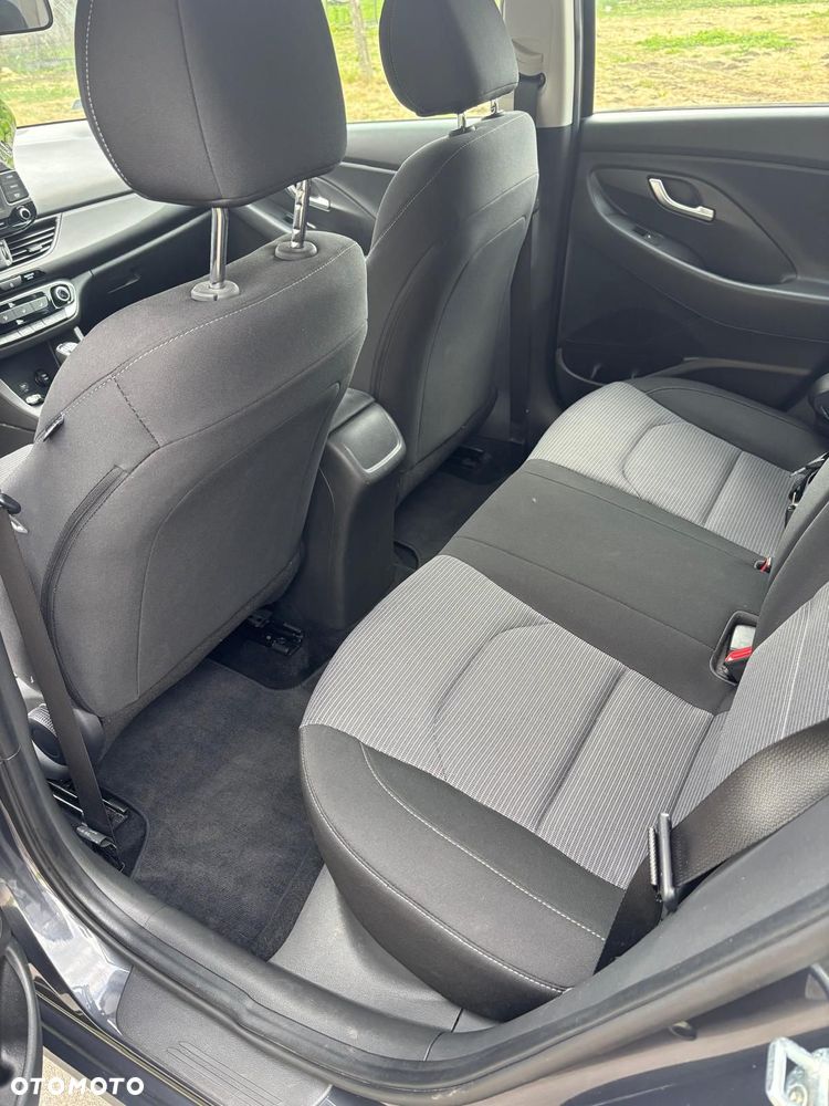 Hyundai i30 1.5 DPI Comfort - 12