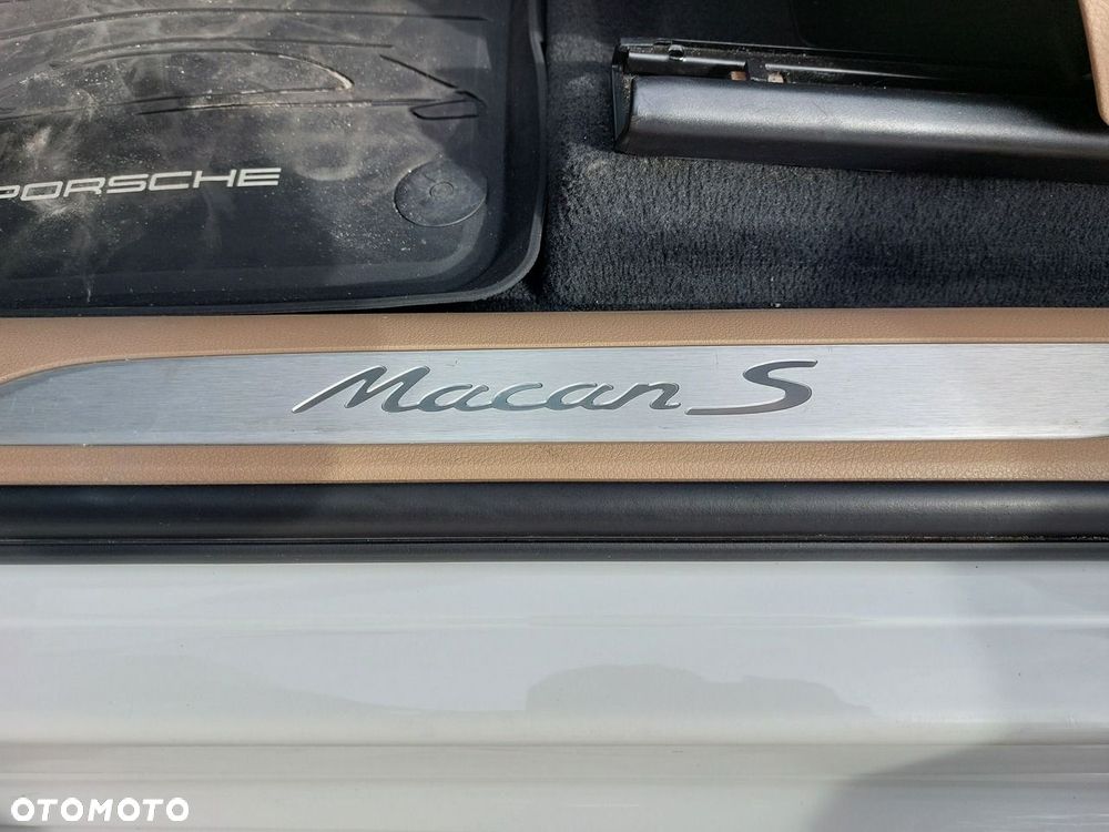 Porsche Macan - 30