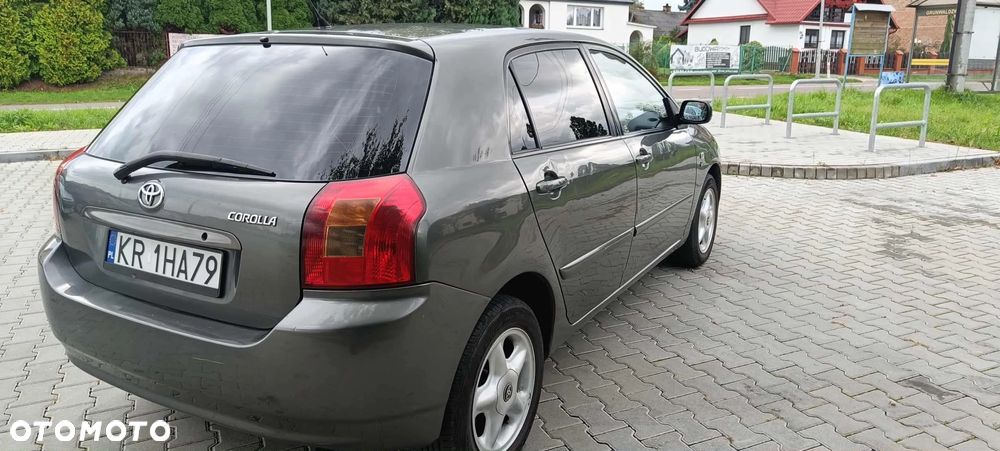 Toyota Corolla 2.0 D-4D Executive - 3