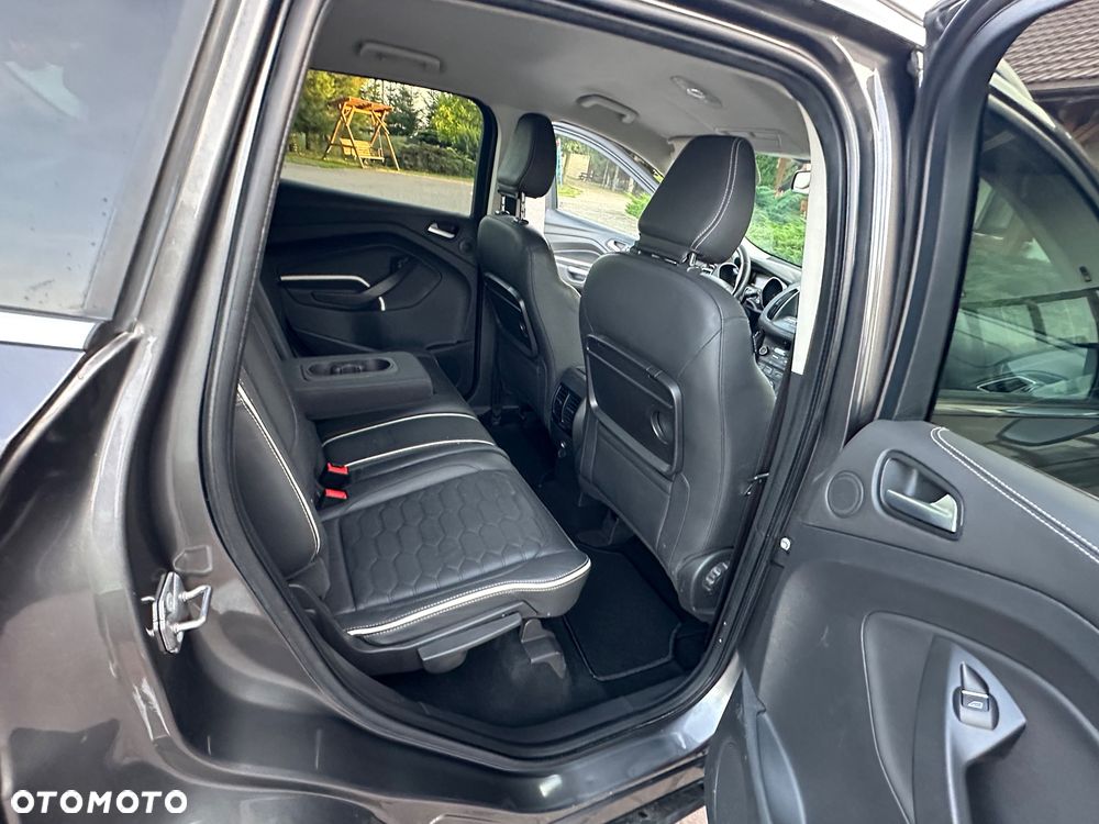 Ford Kuga Vignale 2.0 TDCi AWD - 32