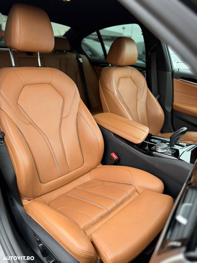 BMW Seria 5 520d xDrive AT - 10