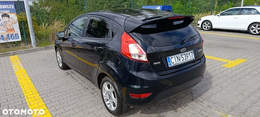 Ford Fiesta - 2