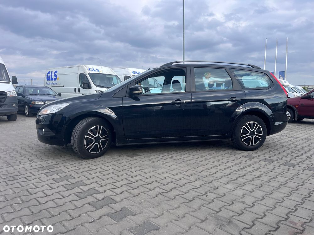 Ford Focus Trend - 8