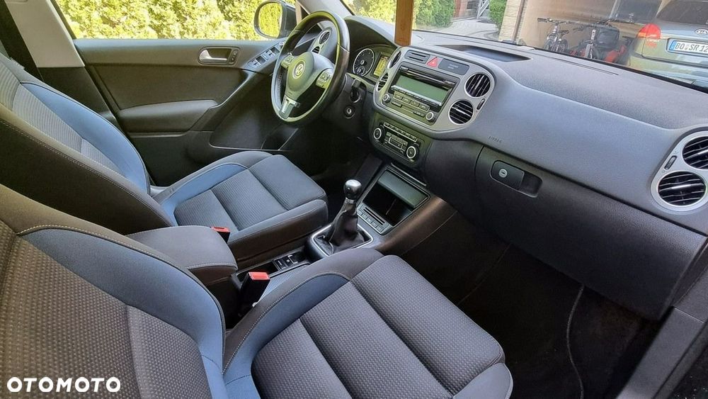 Volkswagen Tiguan - 12