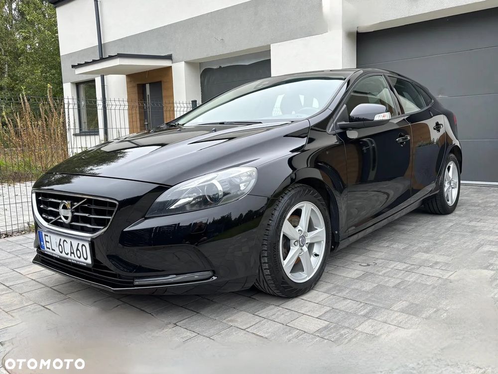 Volvo V40 D2 Momentum - 1