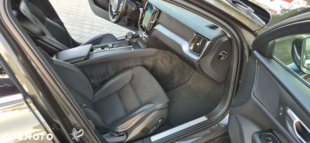 Volvo V60 D3 Geartronic Momentum Pro - 16