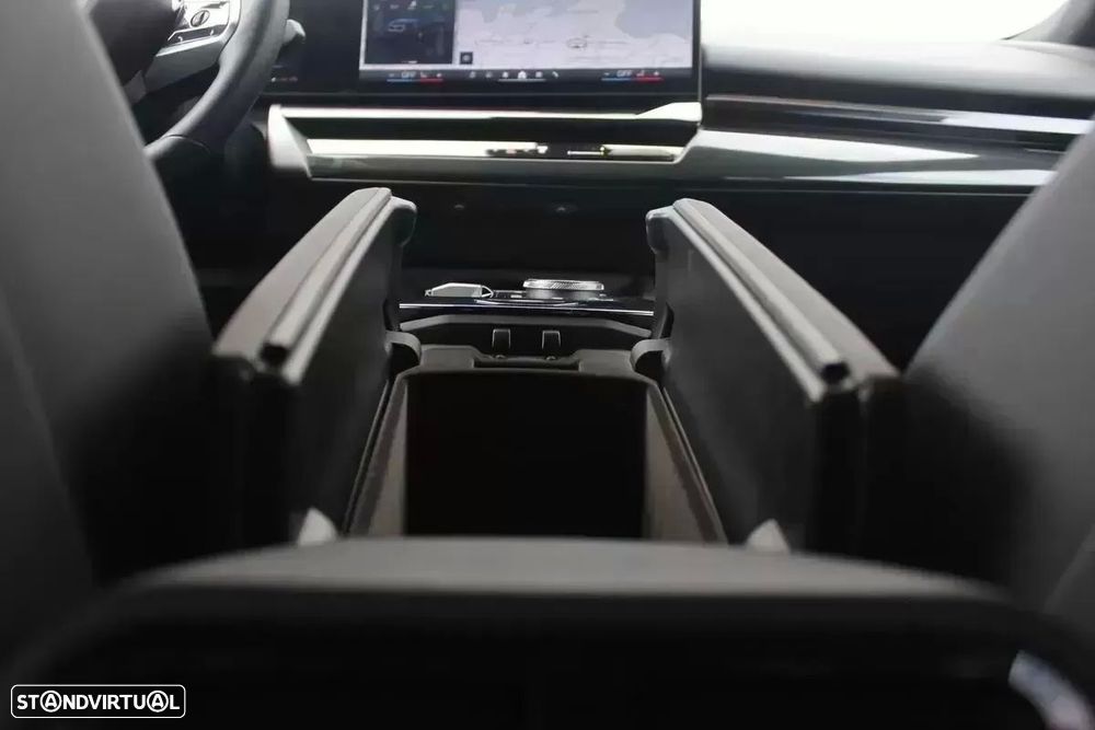 BMW 520 d xDrive Pack Desportivo M - 44