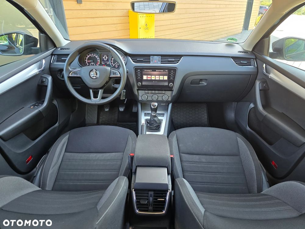 Skoda Octavia 1.6 TDI Premium Edition - 12