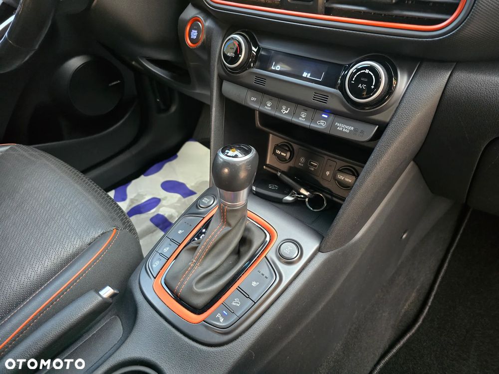 Hyundai Kona 1.6 T-GDI DCT 4WD Premium - 29