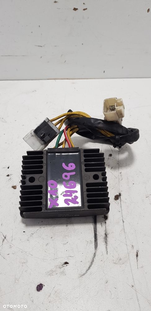 Piaggio X10 500 ABS ASR Regulator Napięcia - 2