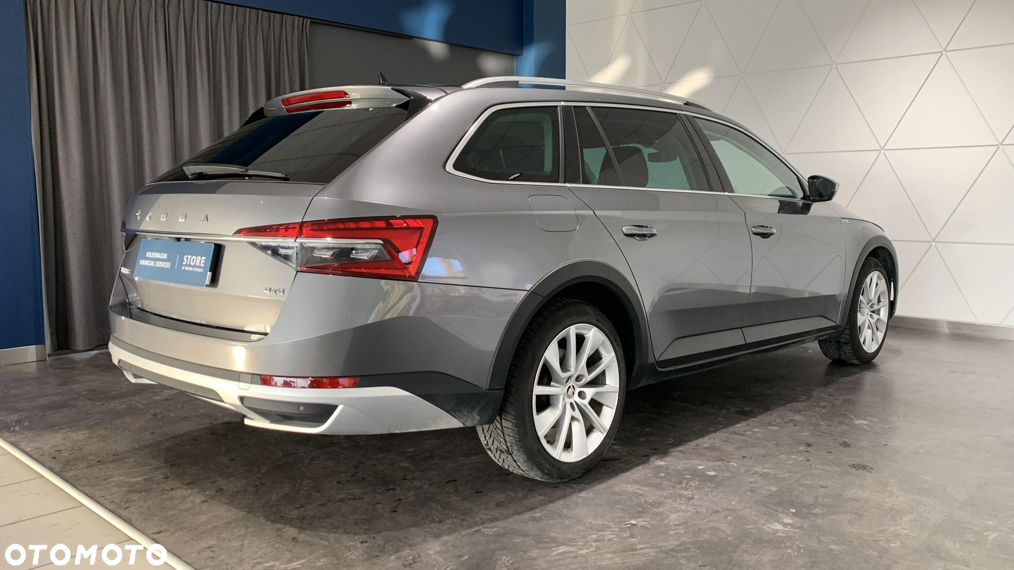 Skoda Superb 2.0 TDI SCR 4x4 Scout DSG - 5