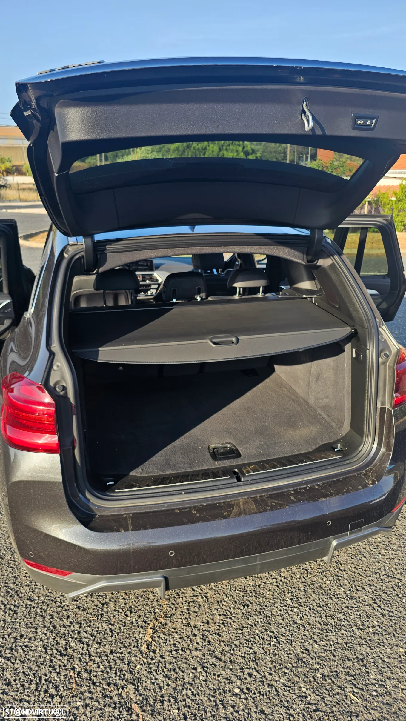 BMW iX3 M Sport Inspiring - 10