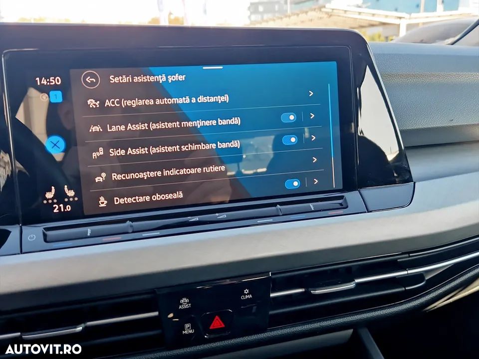 Volkswagen Golf 1.5 eTSI ACT DSG MHEV Life - 20