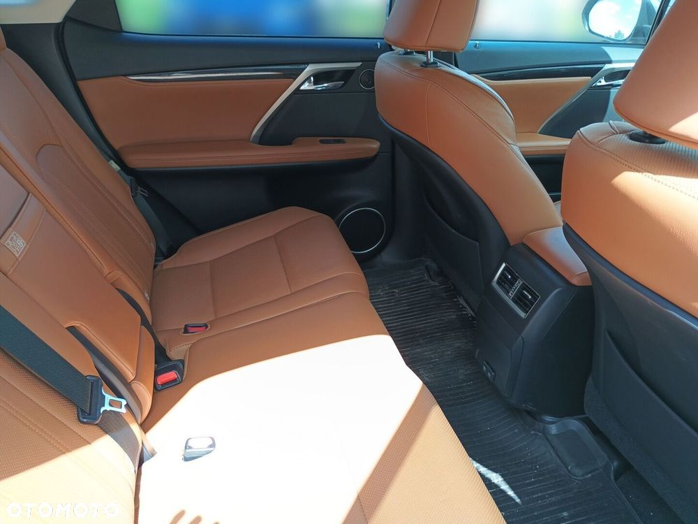 Lexus RX - 11