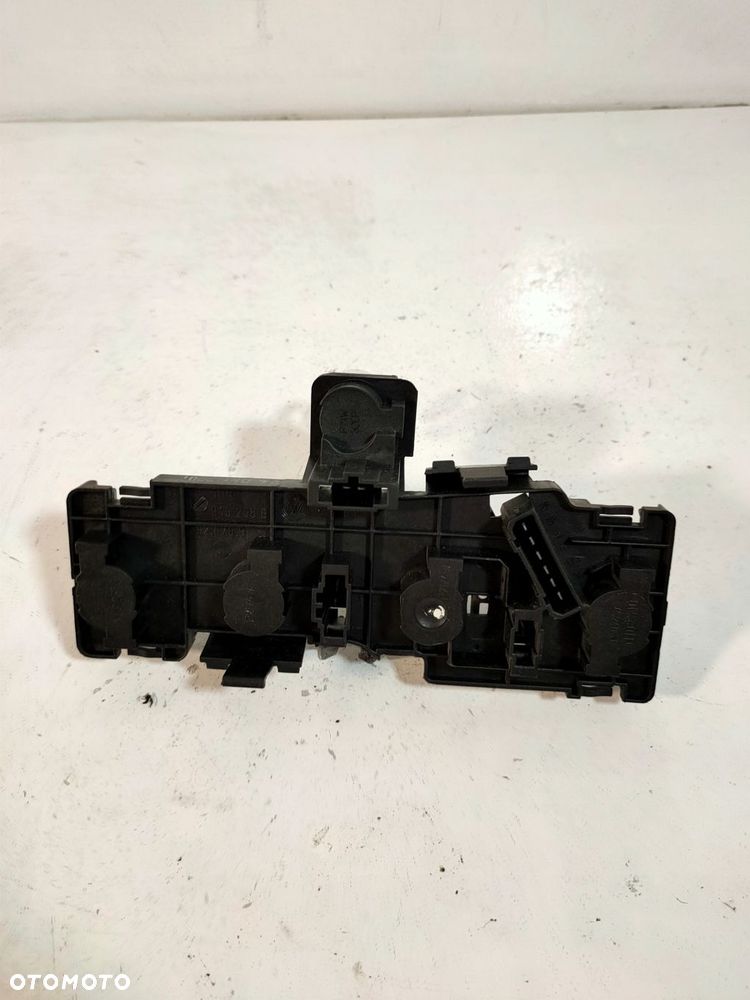 wkład lampy prawy tył vw passat b5 3b9945258b - 2