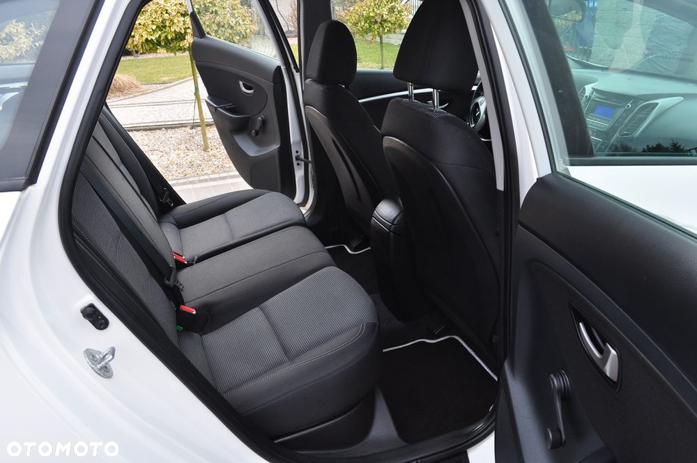 Hyundai i30 1.6 CRDi Fifa World Cup Edition - 7