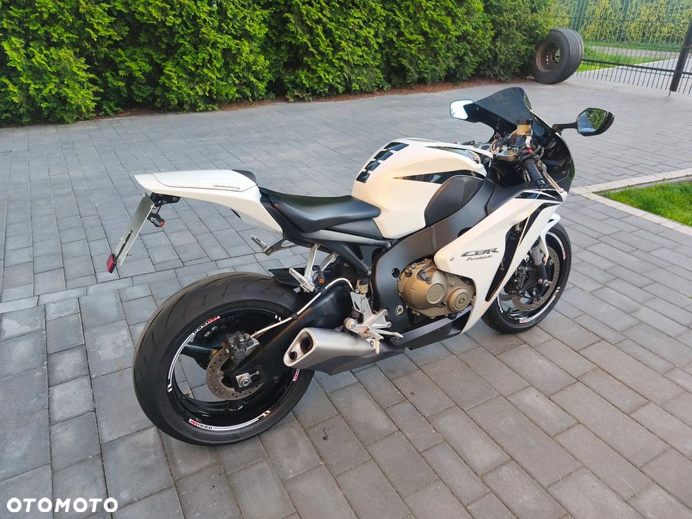 Honda CBR - 3