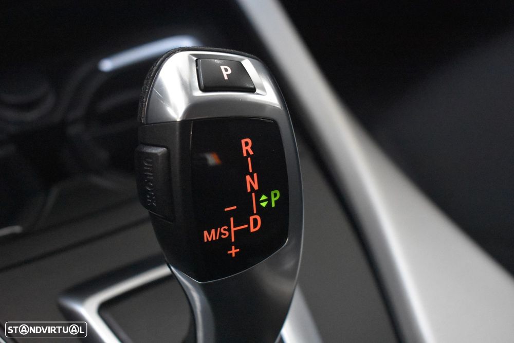 BMW 116 d Advantage Auto - 38