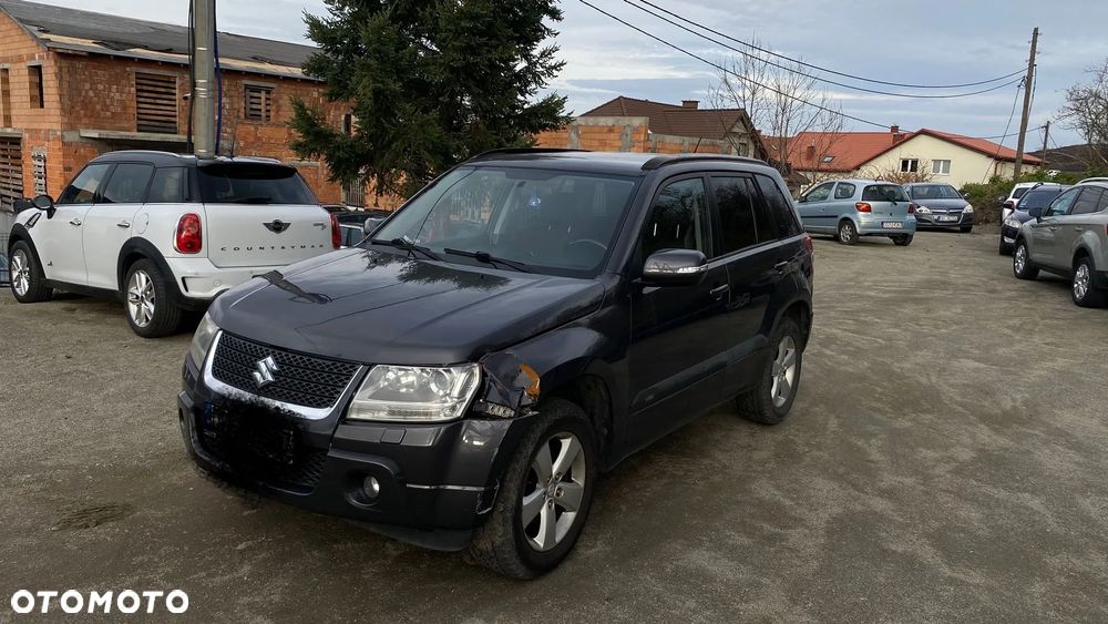 Suzuki Grand Vitara 2.4 Premium - 1